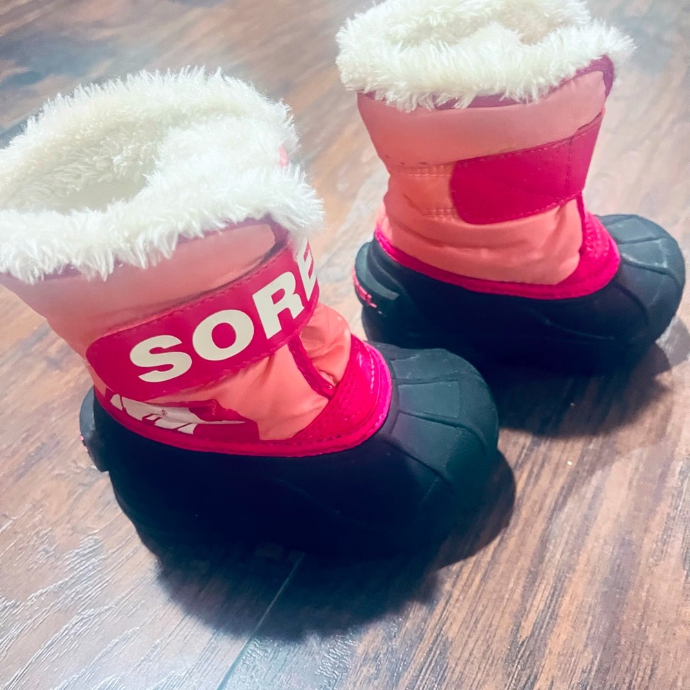 Toddler pink Sorel winter Boots